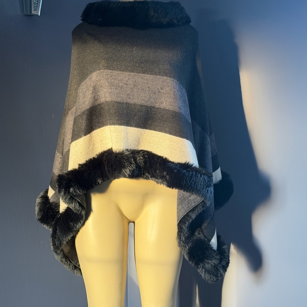 Elegant Black and Gray Women's Sweater